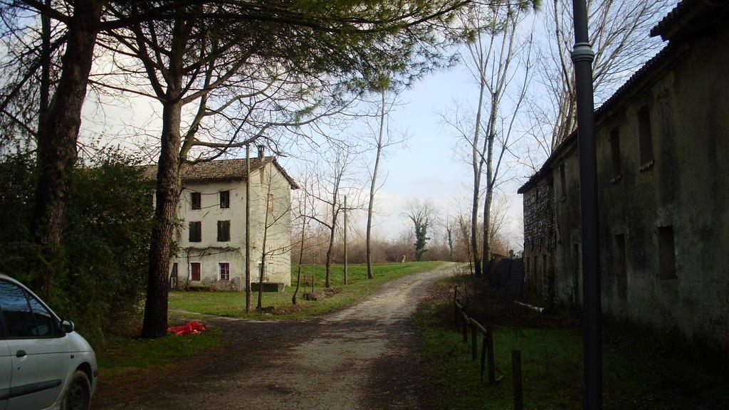 Stasion Di Pueste Nogaredo Luaran gambar